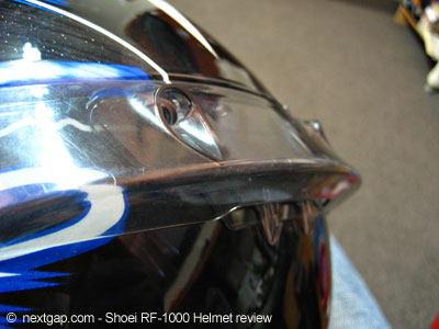 The rear vent exhaust. Summer riding is still hot, but at least the aerodynamic rear fin decreases wind turbulence, maybe the reason this helmet is relatively quiet. 